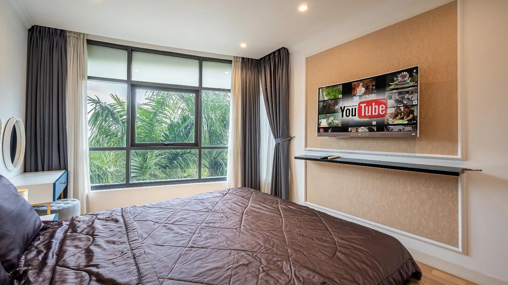 Can Ho 2 Phong Ngu 2 Phia 108 Sqm Co Bancony Rong Tai City Garden Ho Chi Minh City Apartment